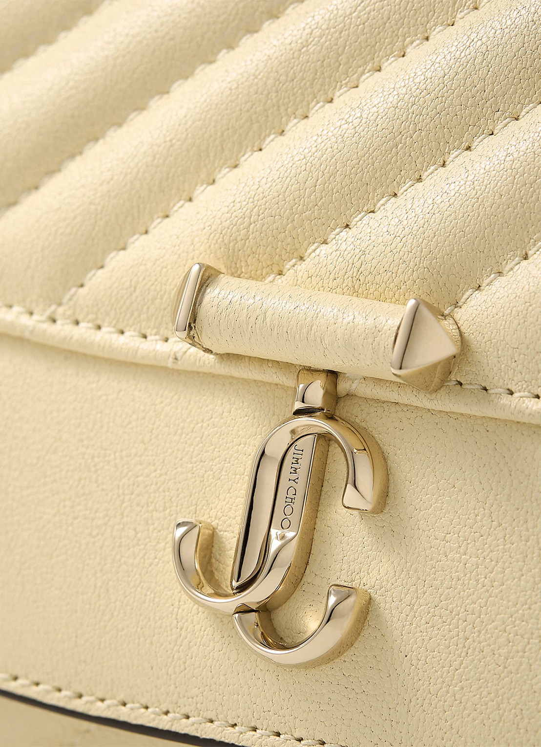 Jimmy Choo Curve clutch van lamsleer met afneembare schouderriem - detail 2 creme