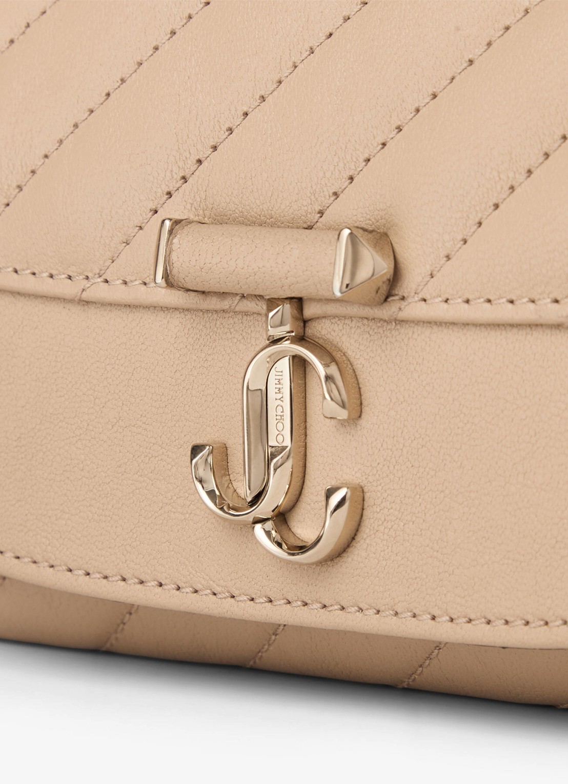 Jimmy Choo Curve clutch van lamsleer met afneembare schouderriem - detail 3 beige
