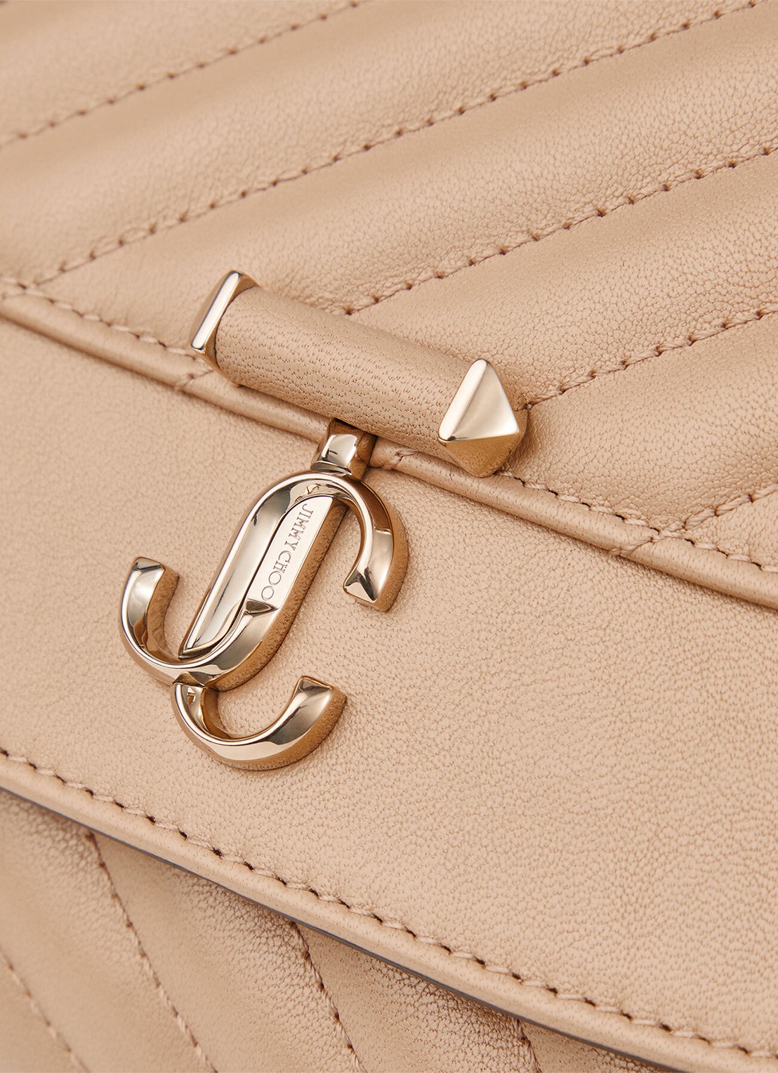 Jimmy Choo Curve M crossbodytas van lamsleer - detail 3 beige