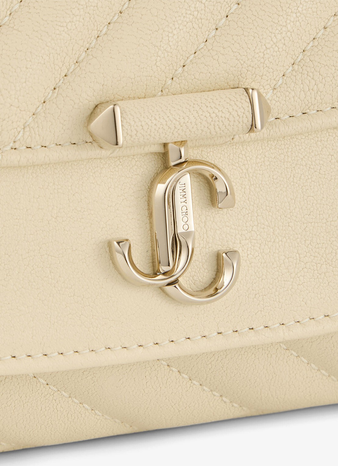 Jimmy Choo Curve S schoudertas van lamsleer - detail 2 creme