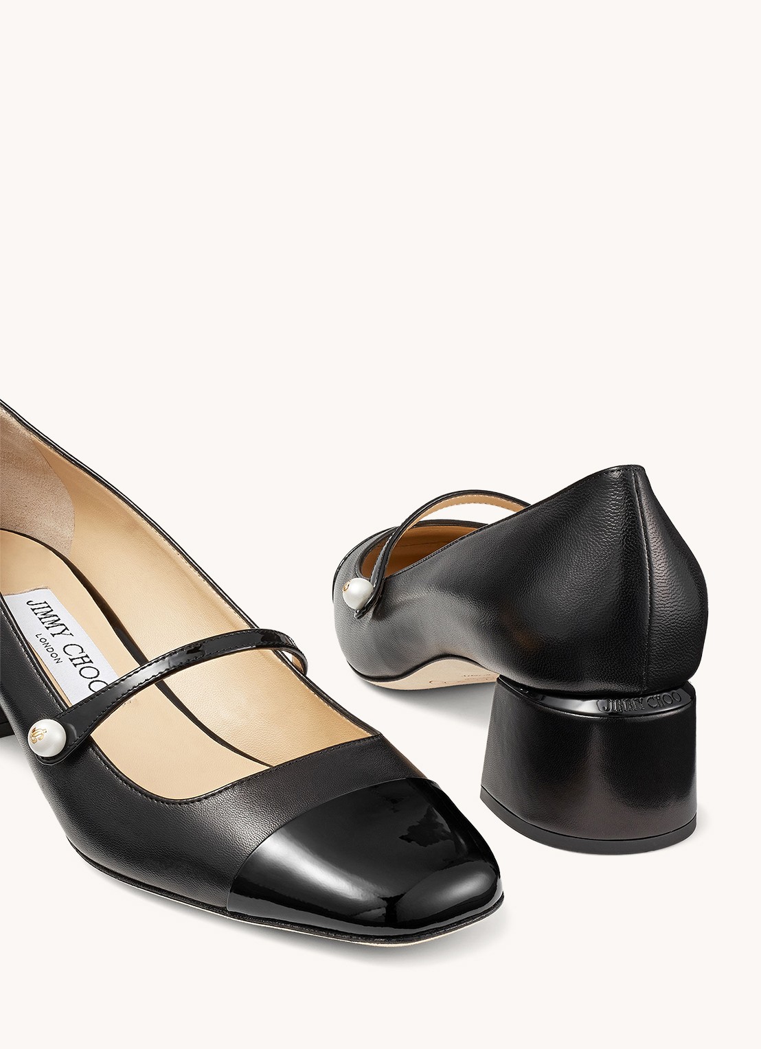 Jimmy Choo Elisa 45 pump van lamsleer - detail 2 zwart