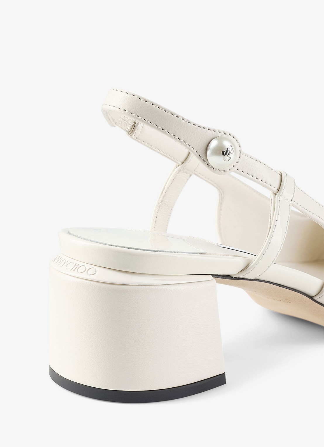 Jimmy Choo Elisa 45 slingback van leer met lakfinish - detail 4 gebroken wit