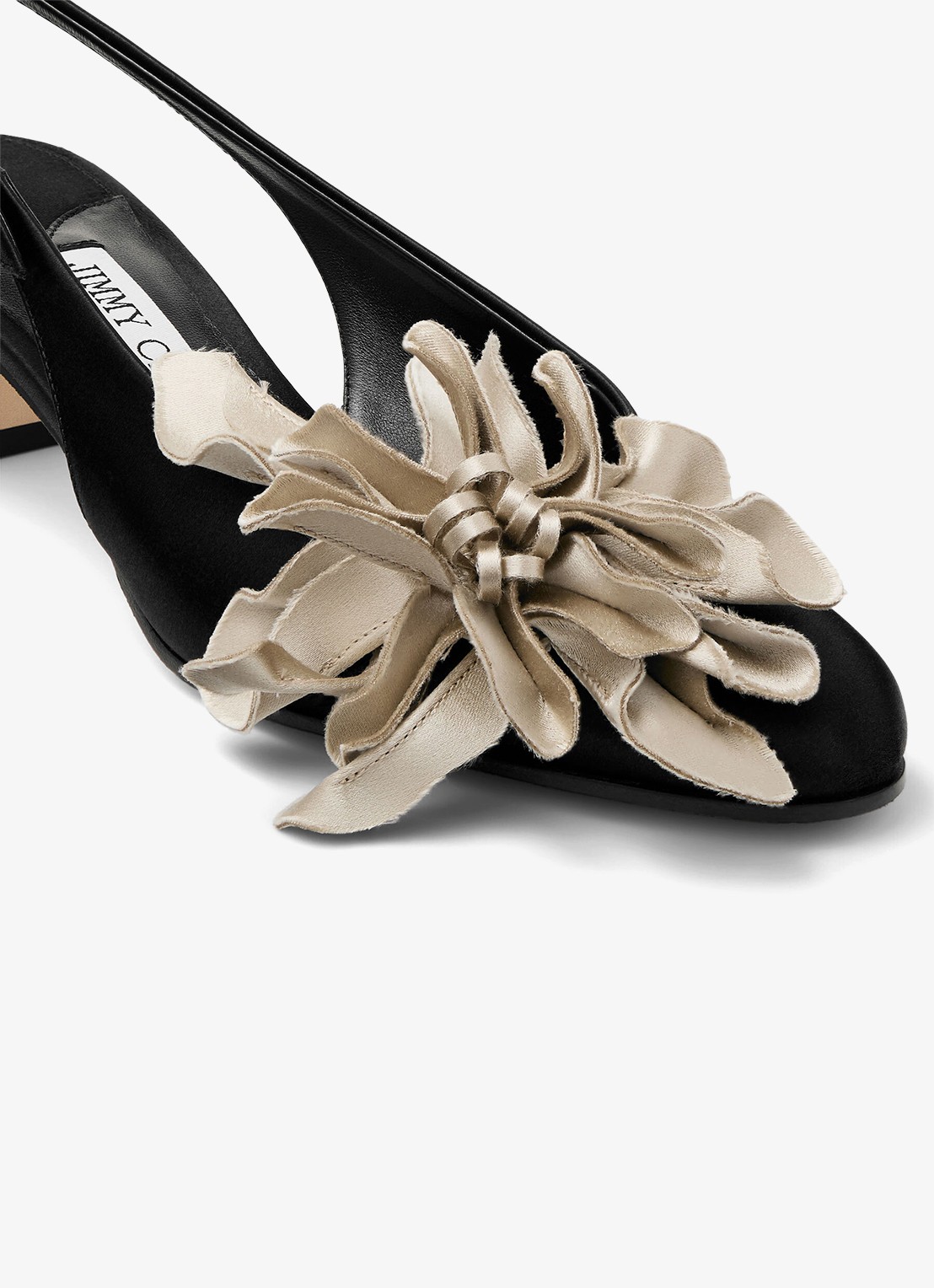 Jimmy Choo Eyla 45 slingback van satijn - detail 4 zwart