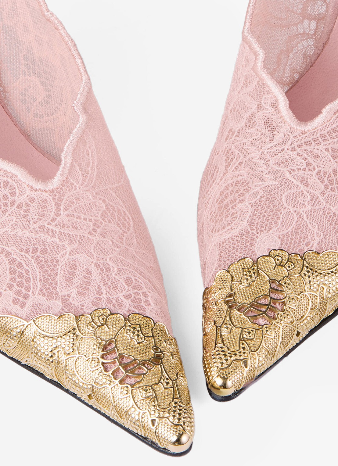 Jimmy Choo Faiz 100 sandalette van lamsleer met kant - detail 2 roze