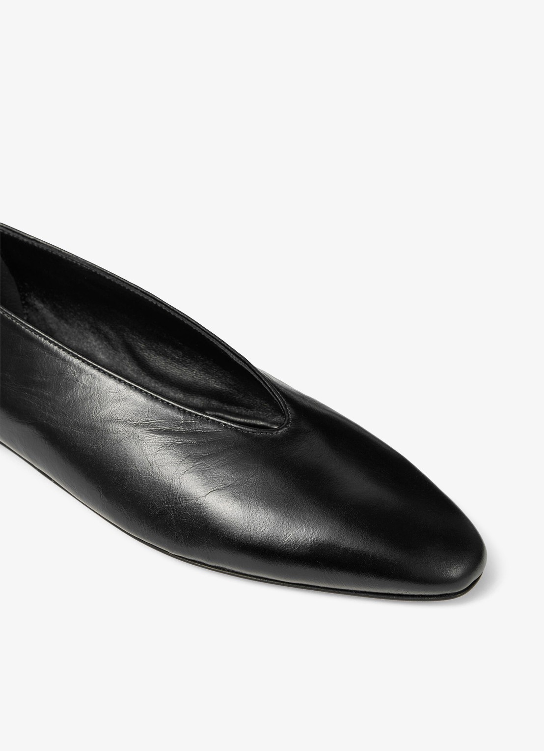 Jimmy Choo Margot ballerina van kalfssuède - detail 4 zwart