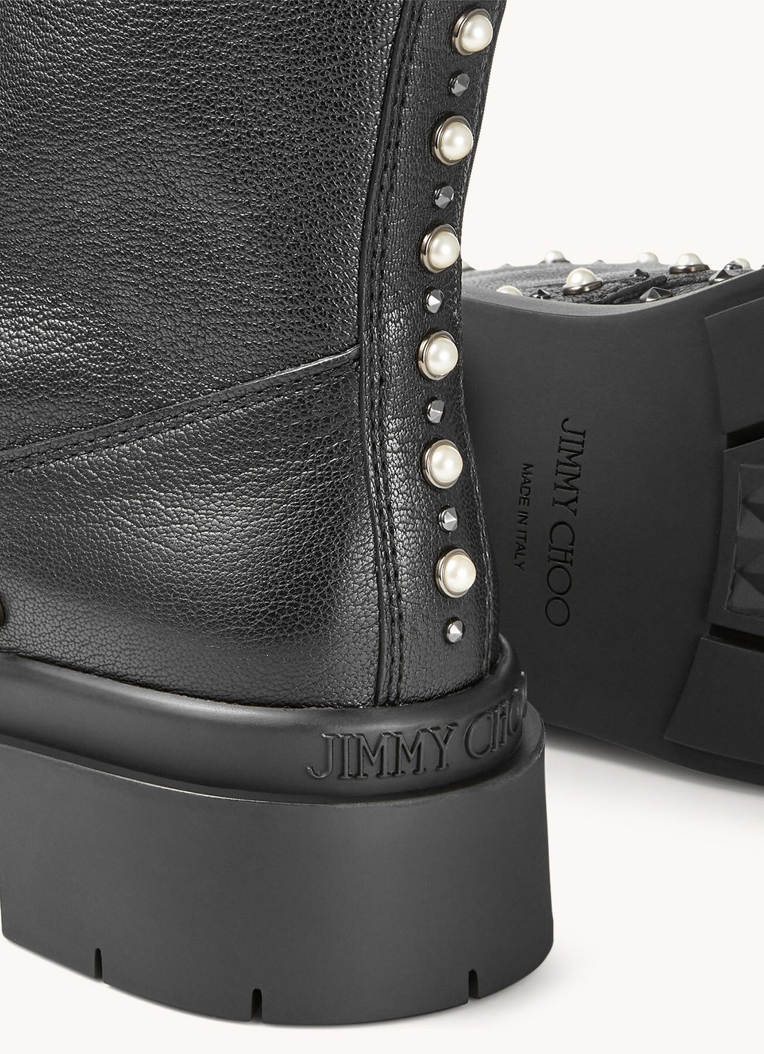 Jimmy Choo Nola Flat laars van leer met studs - detail 3 zwart