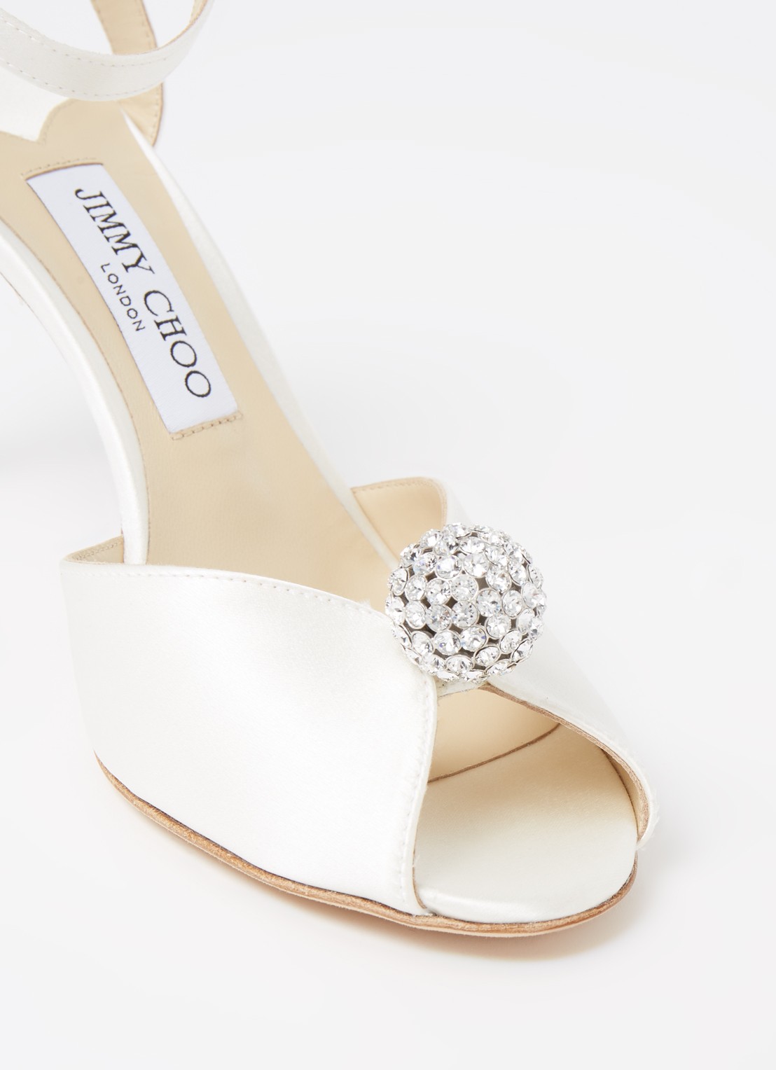 Jimmy Choo Sacora 85 sandalette van satijn met strass - detail 5 ivoor