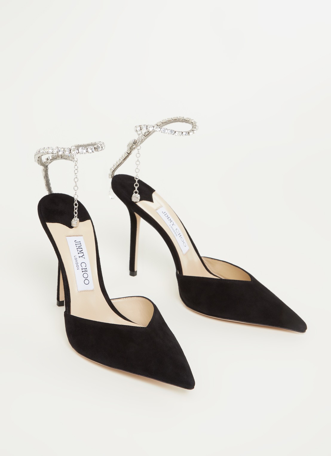 Jimmy Choo Saeda 100 pump van suède met kristal - detail zwart