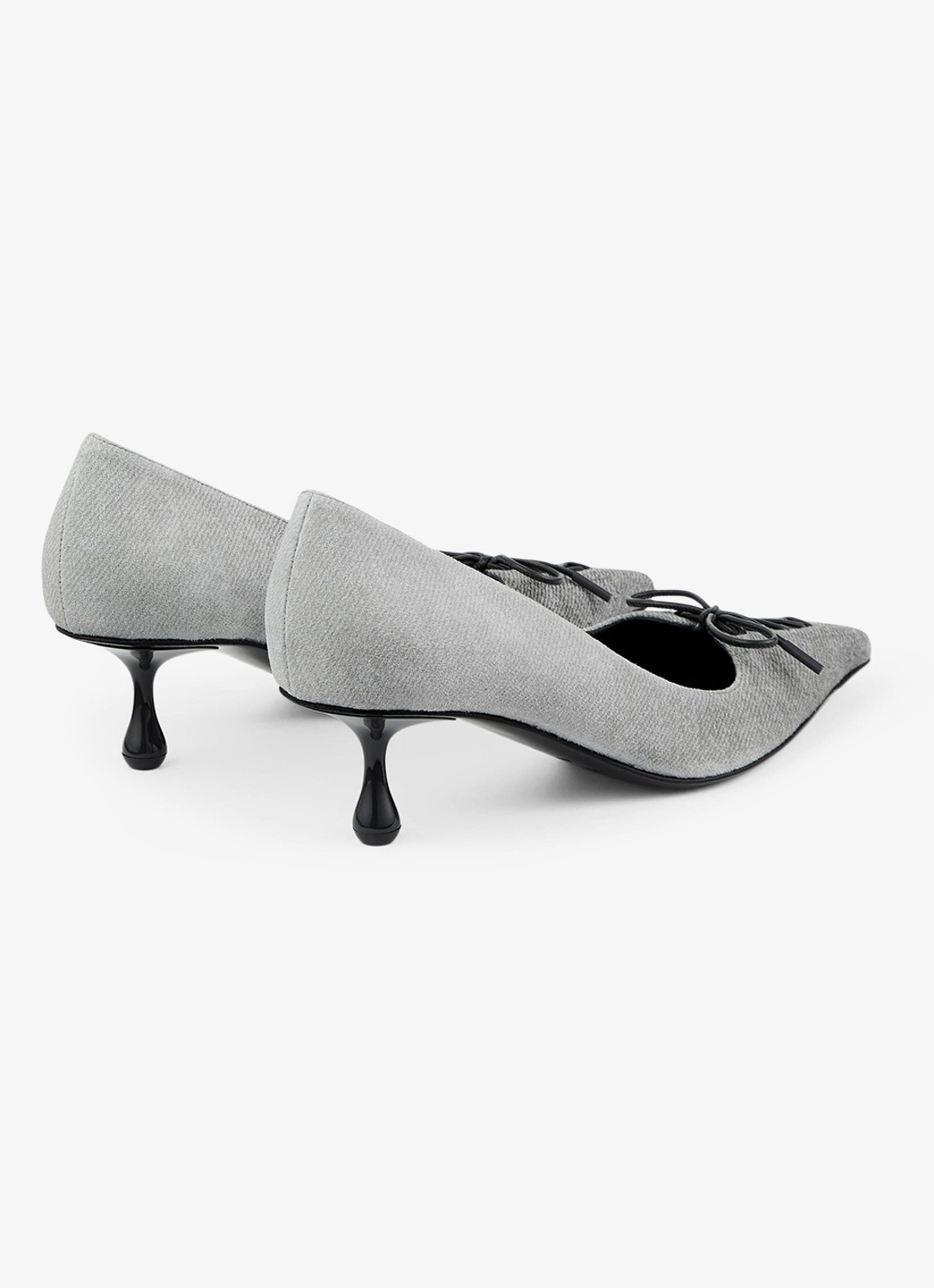 Jimmy Choo Scarlett 50 pump van geitenleer met strikdetail - achterkant 3 grijs