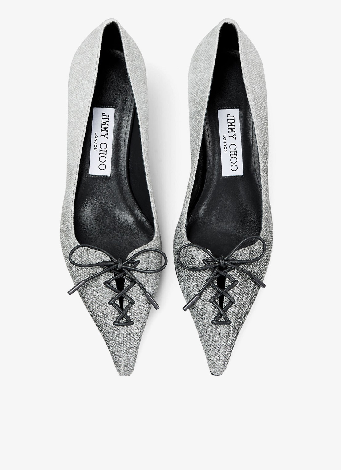 Jimmy Choo Scarlett 50 pump van geitenleer met strikdetail - detail grijs