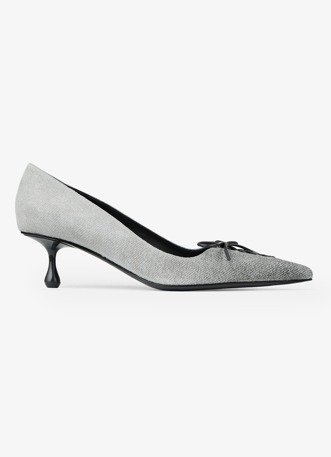 Jimmy Choo Scarlett 50 pump van geitenleer met strikdetail - voorkant 4 grijs