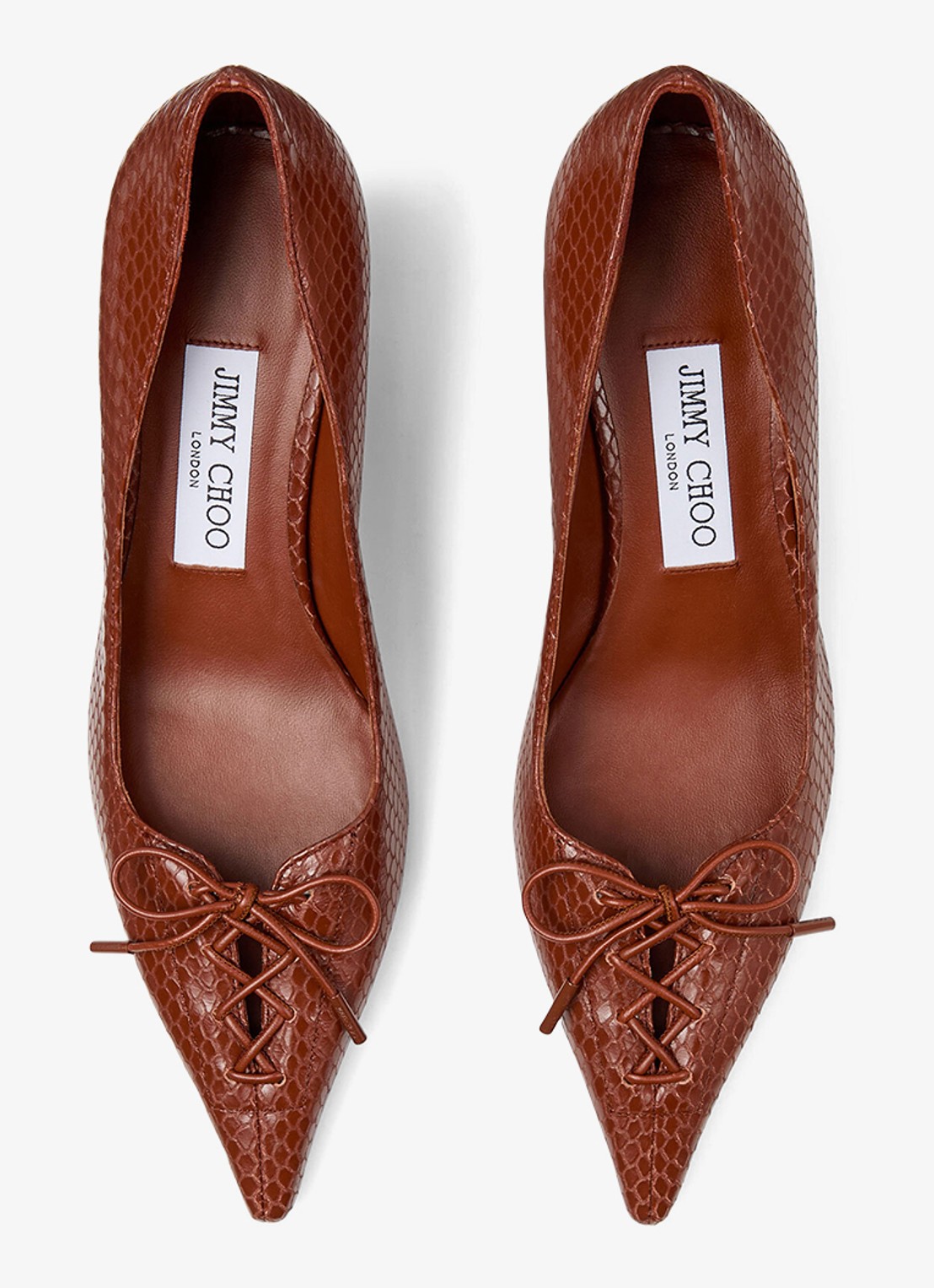 Jimmy Choo Scarlett 50 pump van kalfsleer - detail cognac