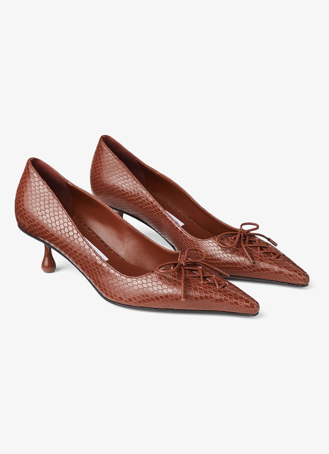 Jimmy Choo Scarlett 50 pump van kalfsleer - voorkant 4 cognac