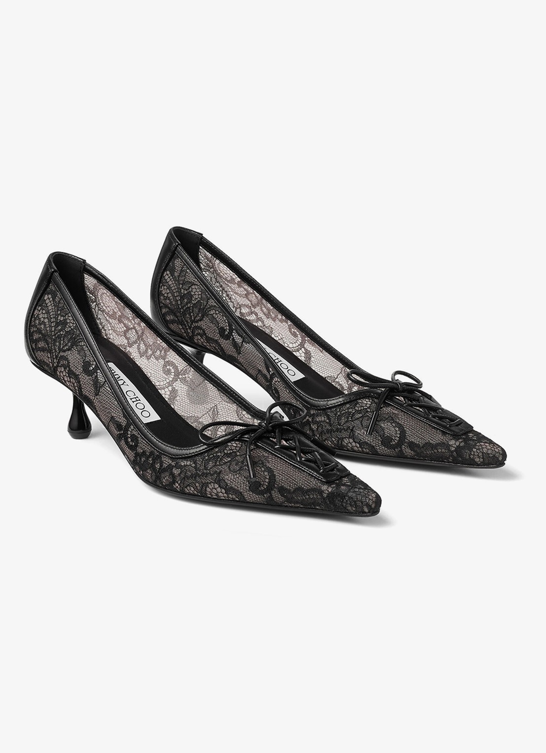 Jimmy Choo Scarlett 50 pump van kant met lamsleren details - voorkant 4 zwart