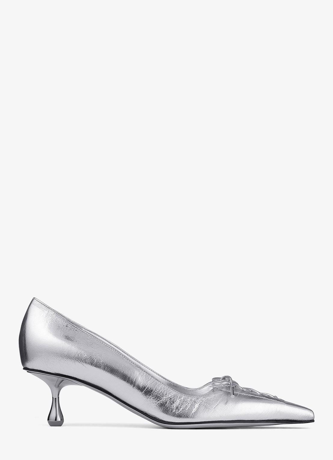 Jimmy Choo Scarlett 50 pump van lamsleer met metallic finish - voorkant 4 zilver