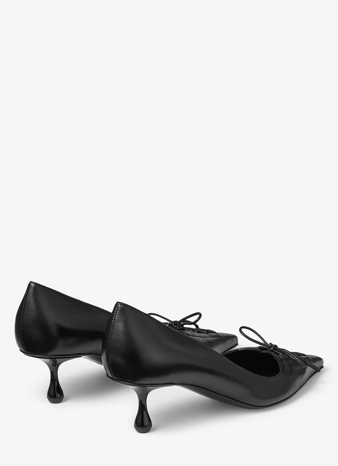 Jimmy Choo Scarlett 50 pump van lamsleer - achterkant zwart