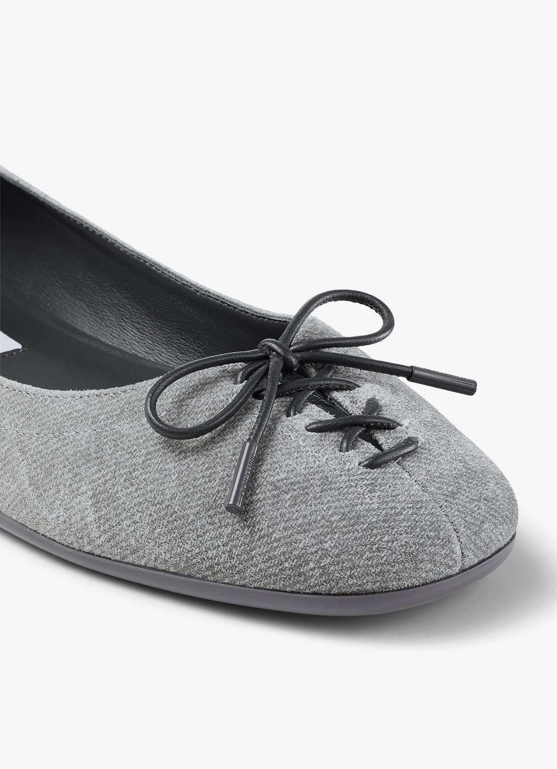 Jimmy Choo Scarlett ballerina met strikdetail - detail 3 grijs