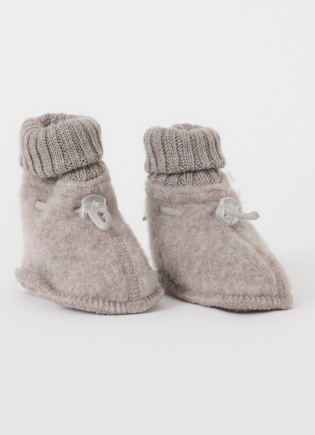 Joha Babyslofjes van merino wol - voorkant 2 donkerbeige
