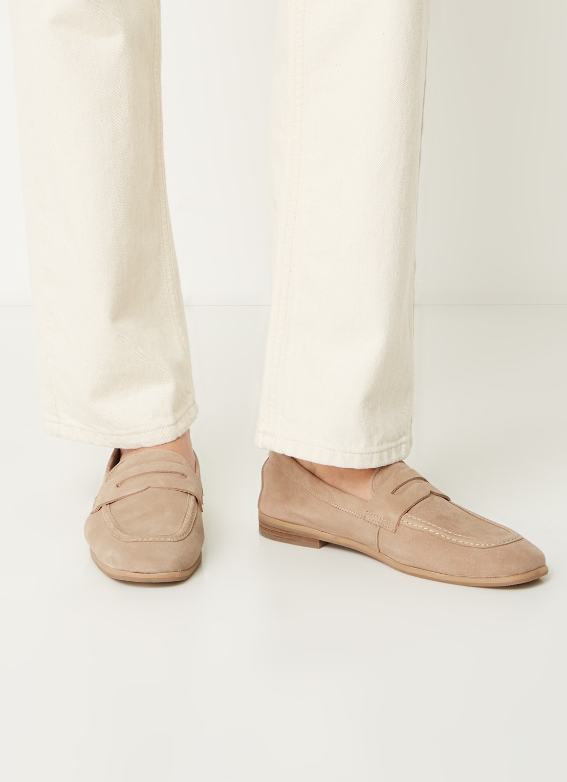 Jonak Aca loafer van suède  - voorkant 2 beige