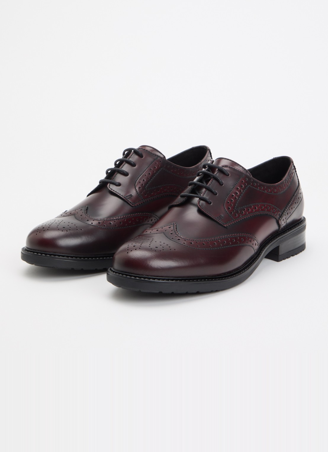 Jonak Altitude brogue van leer - detail 3 bordeauxrood
