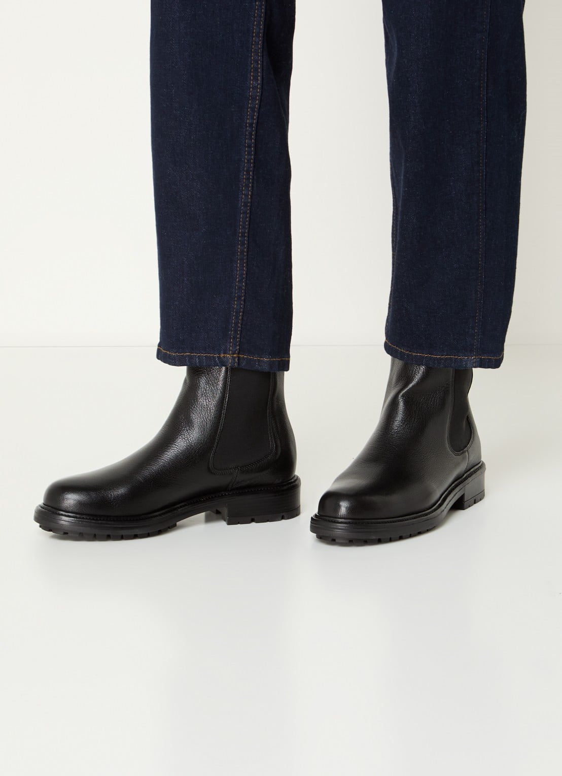 Jonak Celina chelsea boot van geitenleer met structuur - voorkant 5 zwart