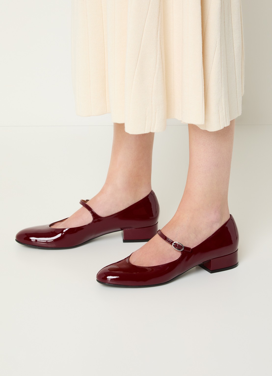 Jonak Desance Mary Jane ballerina van kalfsleer met lakfinish - voorkant 6 bordeauxrood