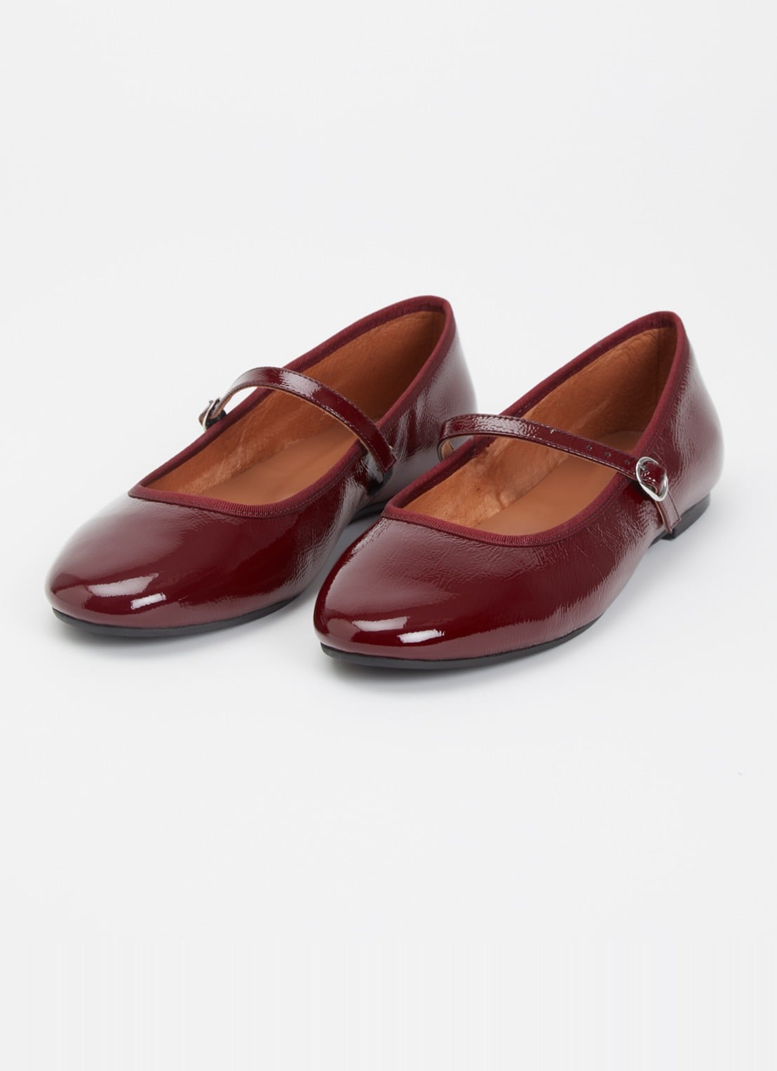 Jonak Douceur ballerina van leer met lakfinish  - detail bordeauxrood