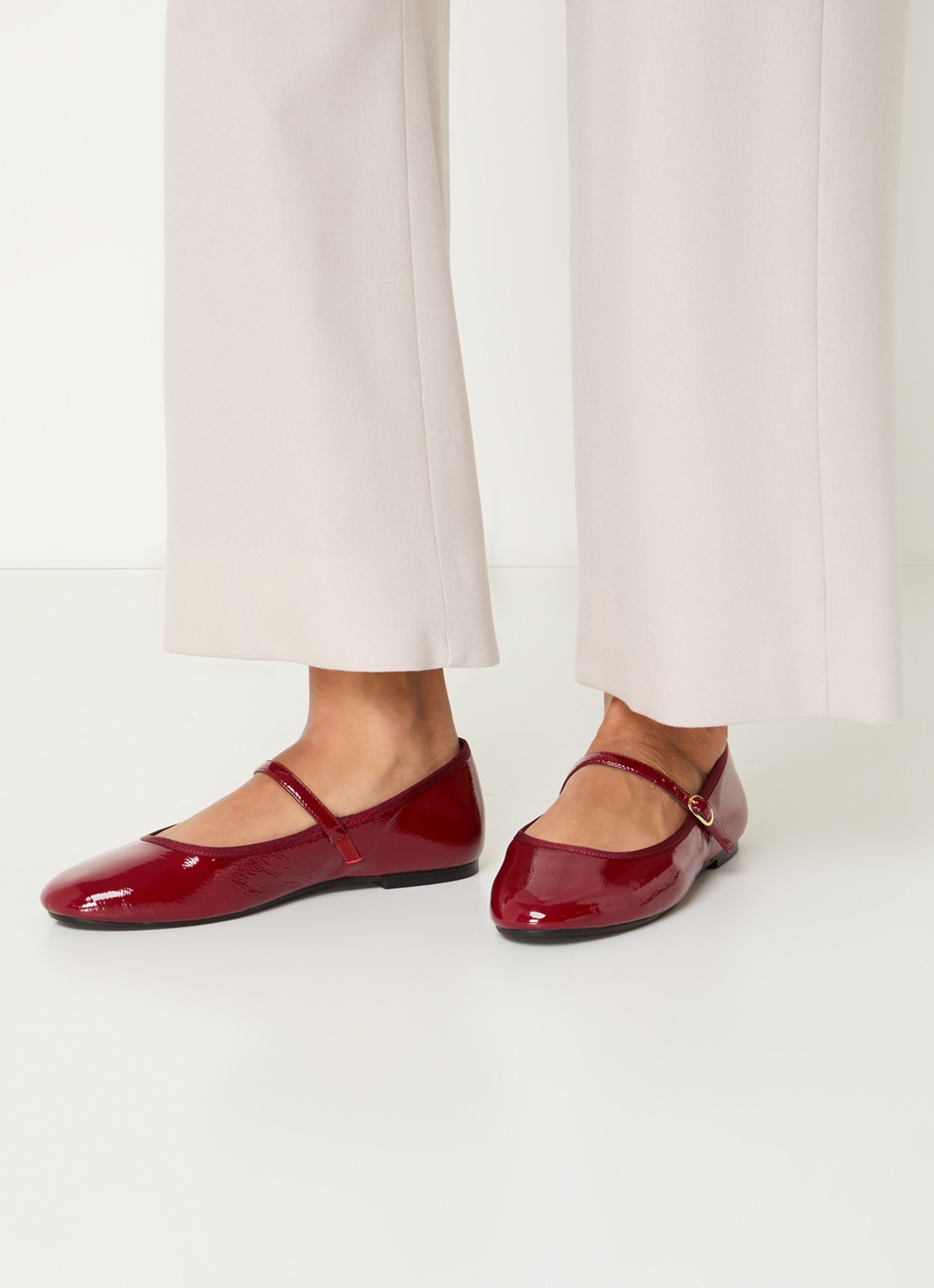 Jonak Douceur ballerina van leer met lakfinish  - voorkant 6 donkerrood