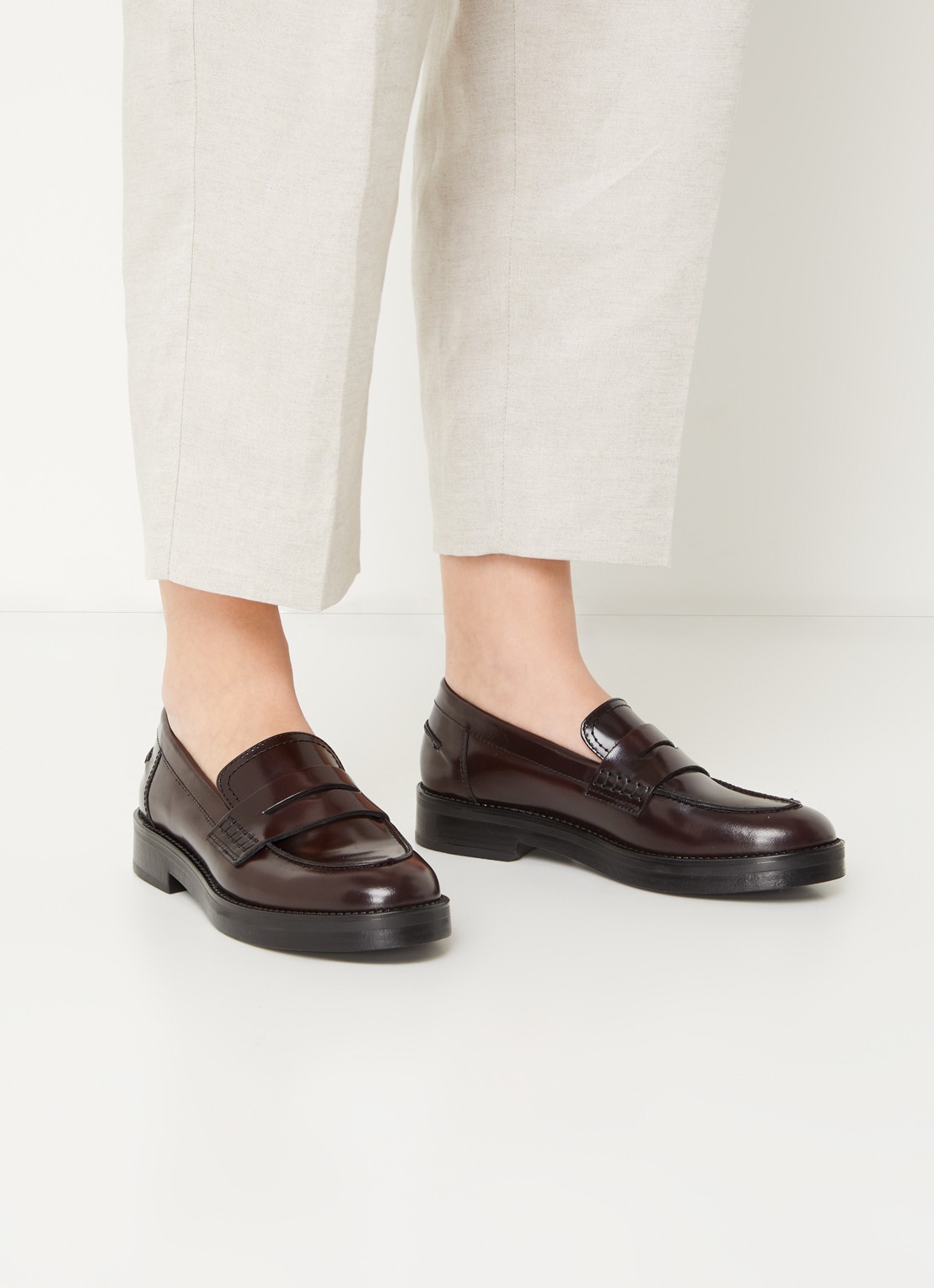 Jonak Mirna loafer van leer  - voorkant 2 aubergine