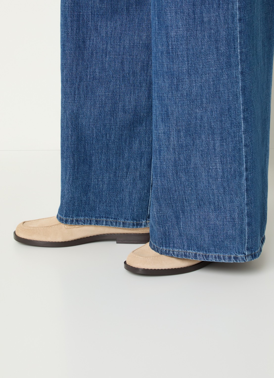 Jonak Nancy loafer van suède  - voorkant 6 beige