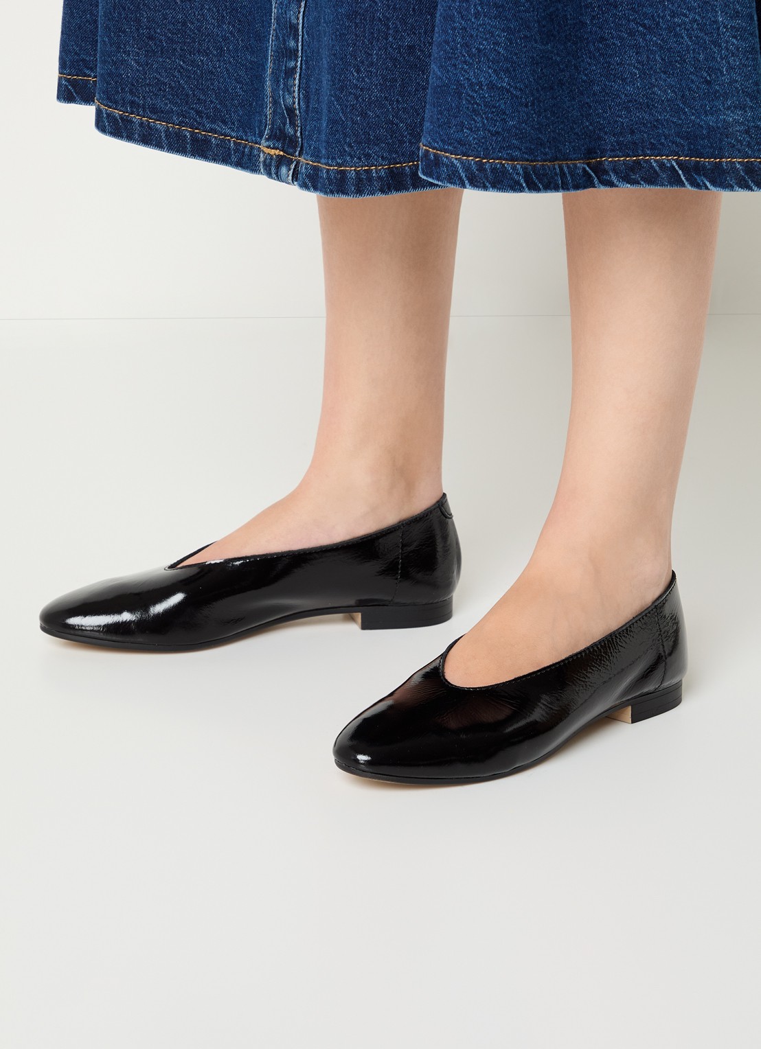 Jonak Natalia ballerina van leer met lakfinish - voorkant 2 zwart