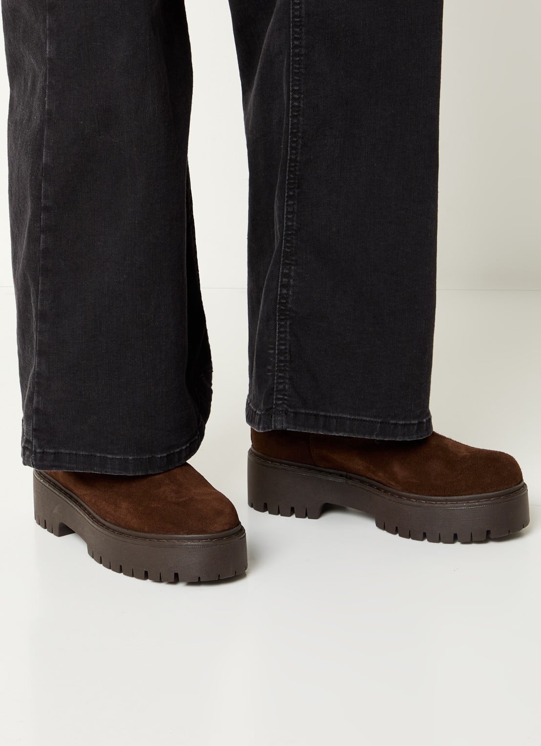 Jonak Ravie chelsea boot van kalfssuède - voorkant 4 bruin