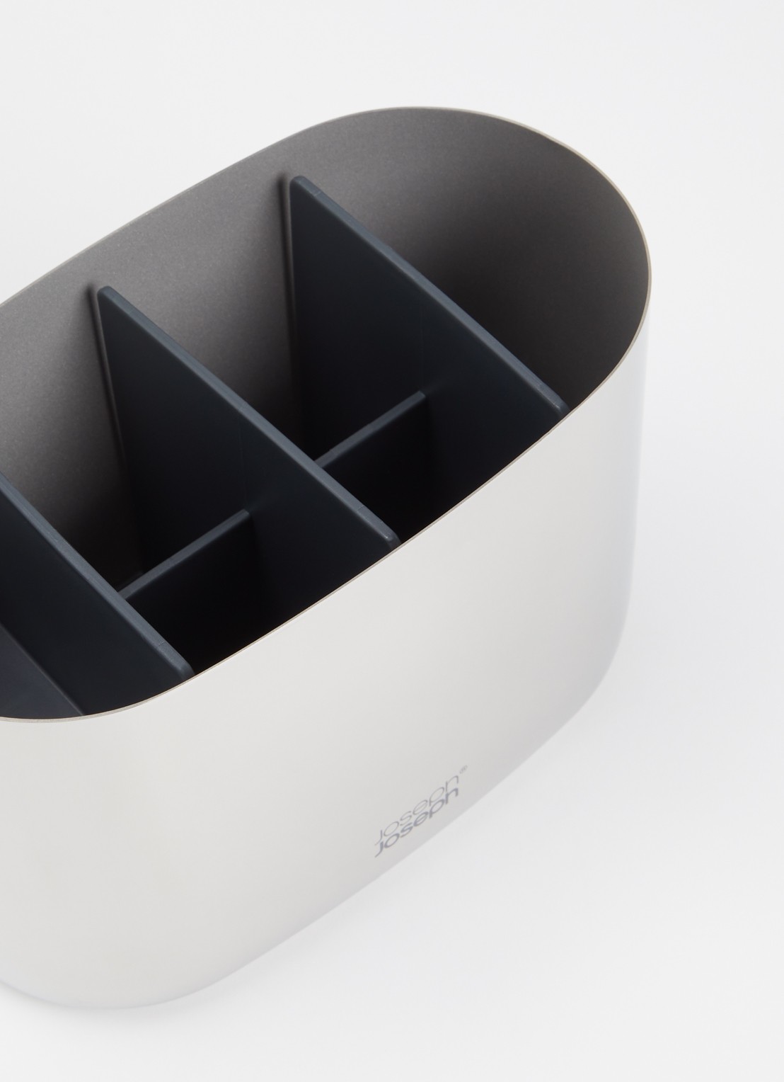 Joseph Joseph EasyStore Luxe tandenborstelhouder  - voorkant 2 zilver