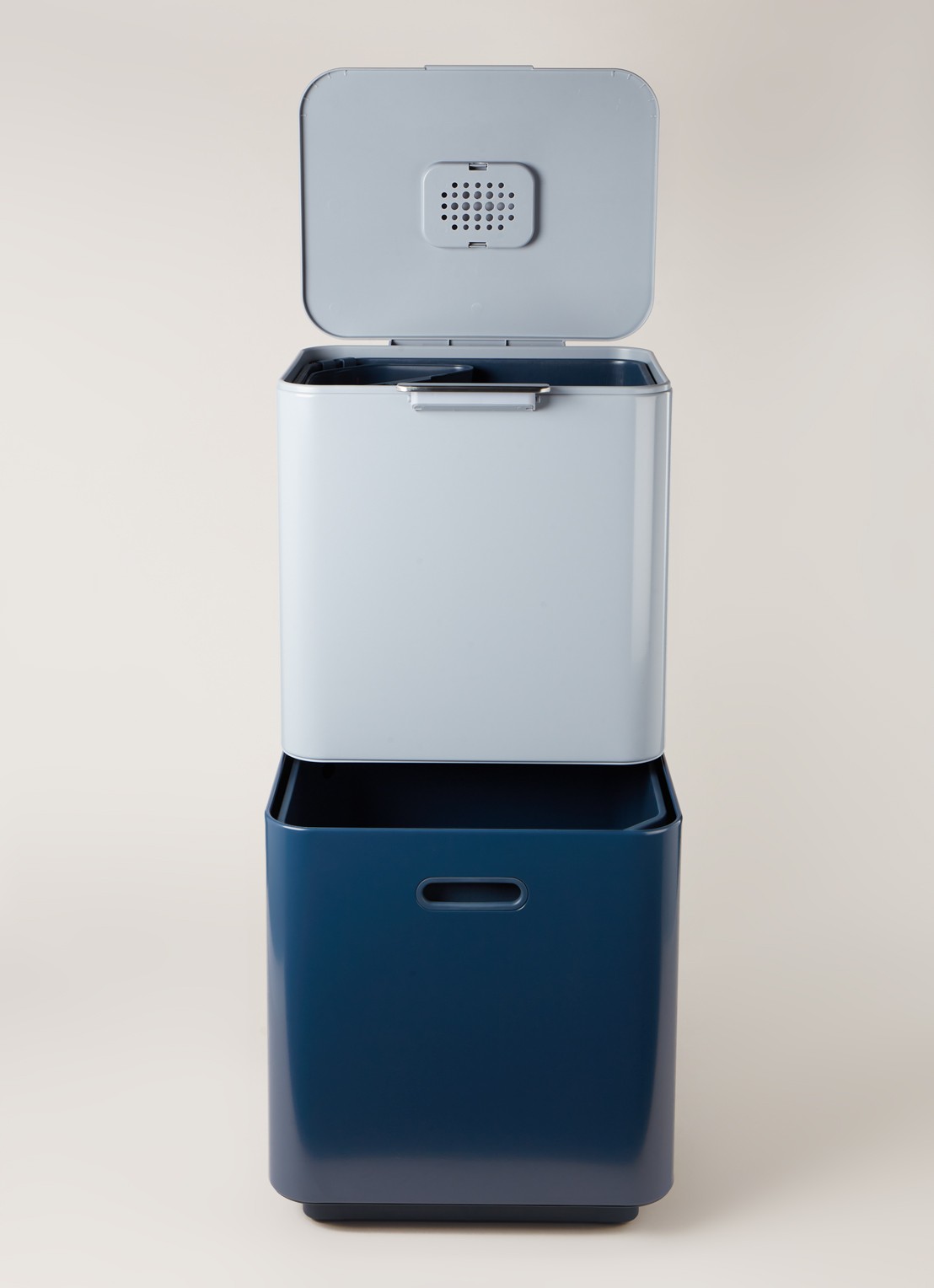Joseph Joseph Sky Intelligent Waste prullenbak 60 liter 2-delig - voorkant 3 zilver