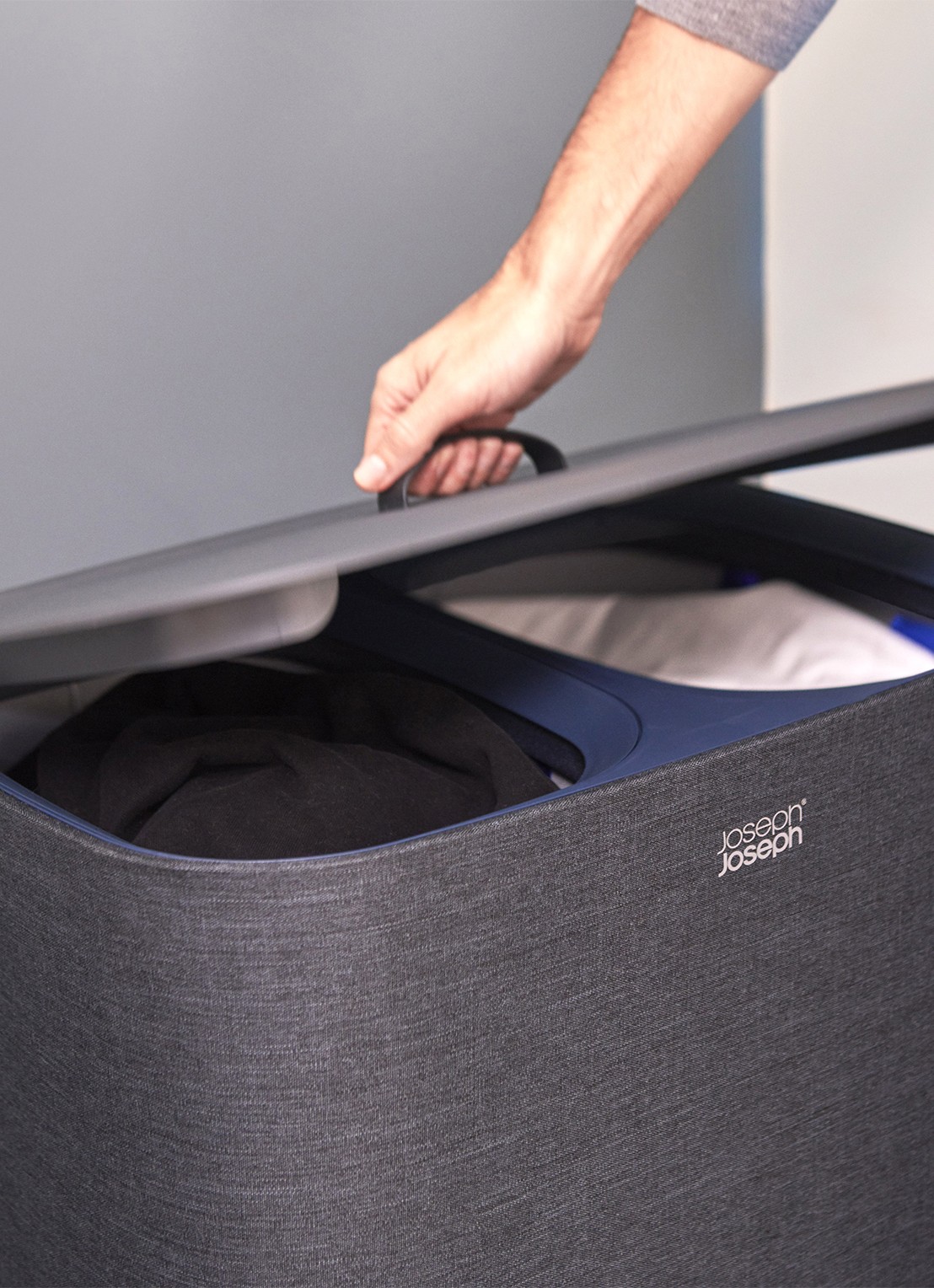 Joseph Joseph Tota wasmand 71 cm - detail 4 zwart