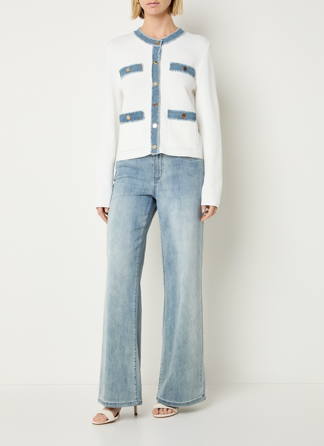 Joseph Ribkoff Fijngebreid vest met details van denim - voorkant 2 gebroken wit