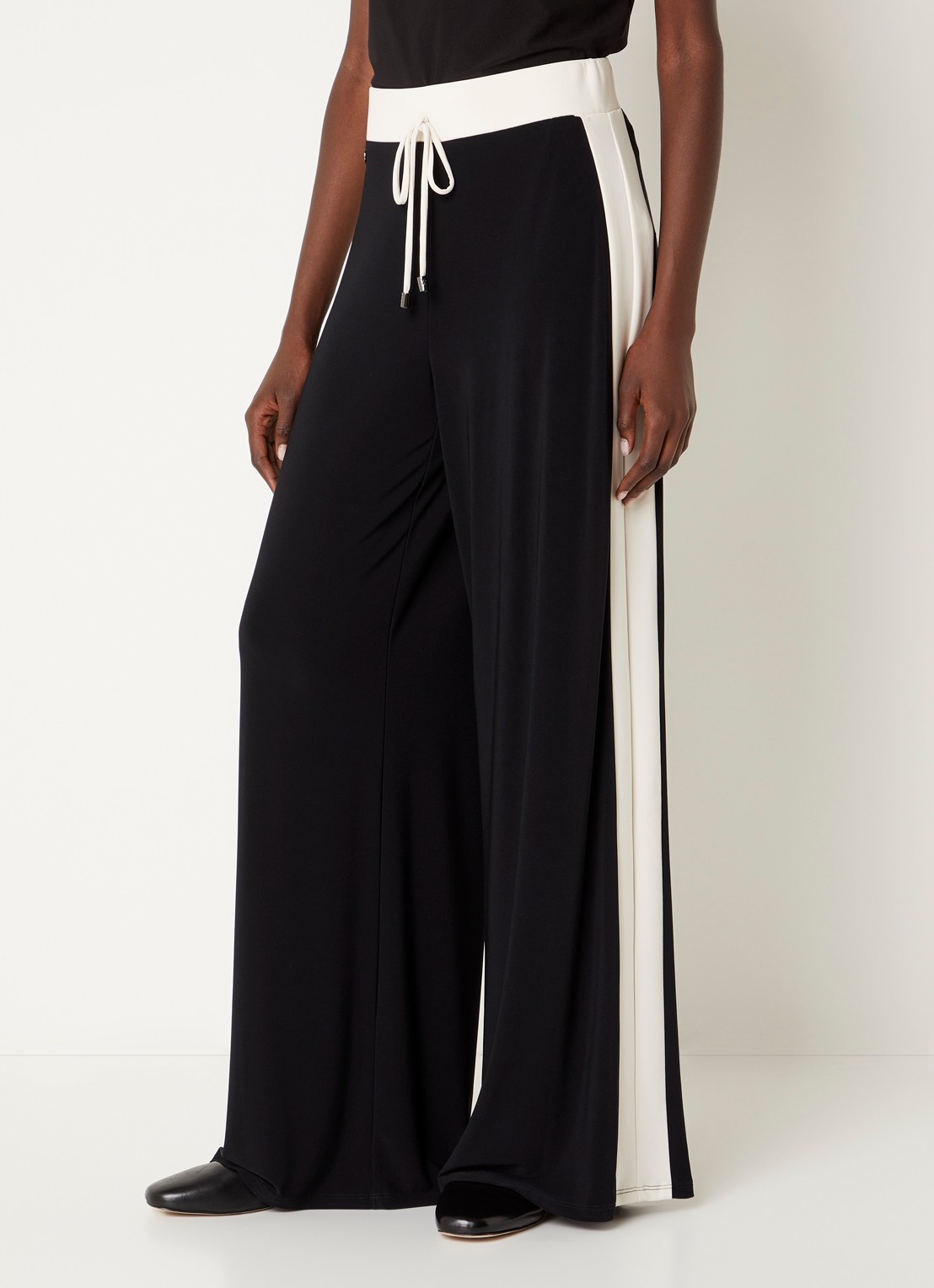 Joseph Ribkoff High waist loose fit joggingbroek met stretch - detail 2 zwart