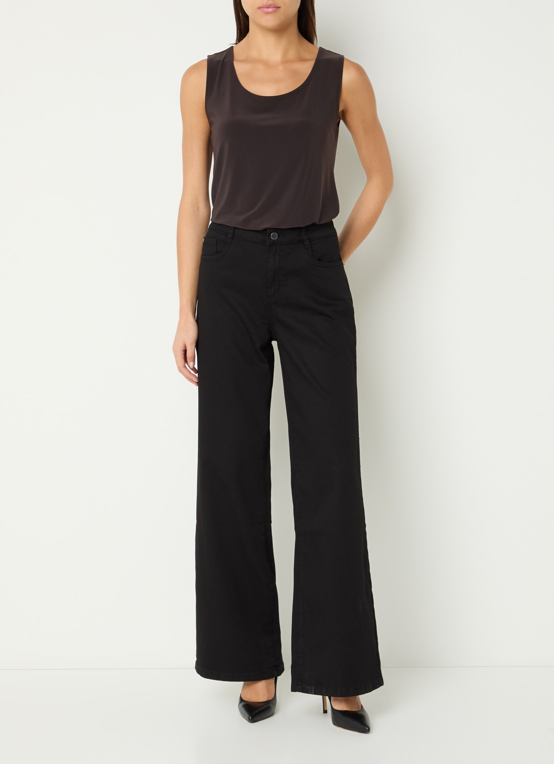 Joseph Ribkoff High waist straight fit broek met steekzakken - voorkant 3 zwart