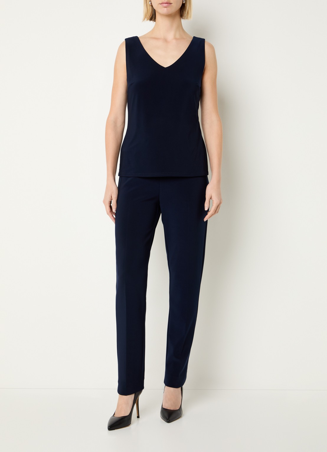 Joseph Ribkoff High waist tapered fit pantalon met persplooi - voorkant 4 donkerblauw