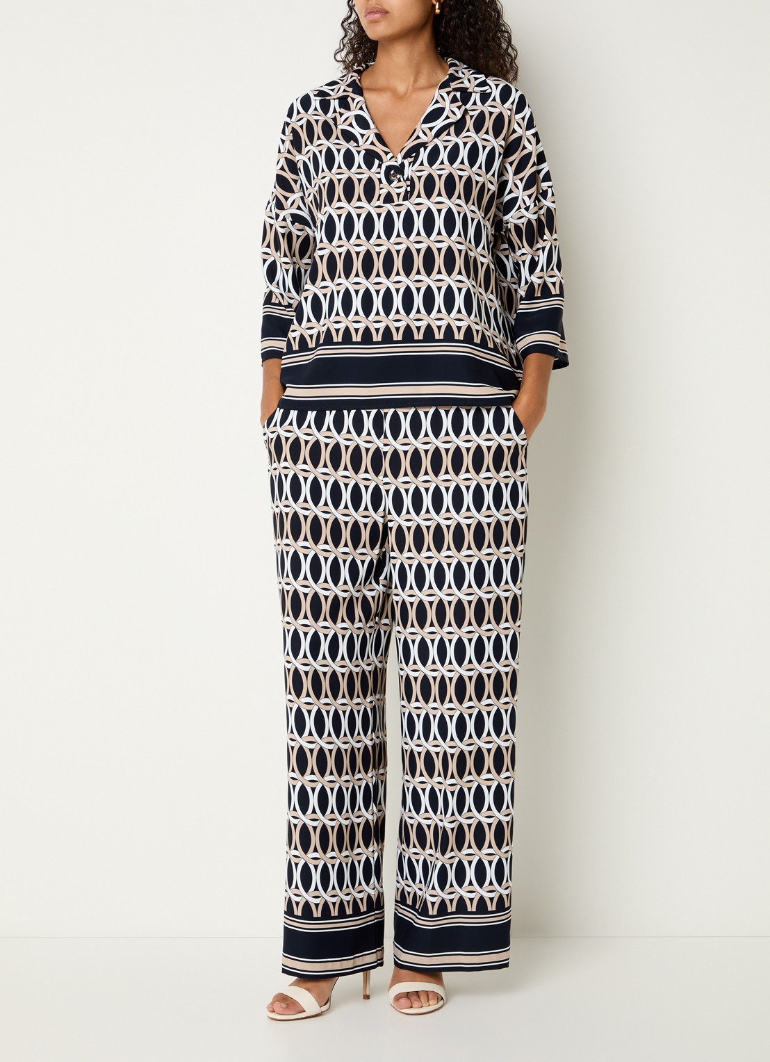 Joseph Ribkoff High waist wide fit palazzo broek met print - voorkant 4 zwart