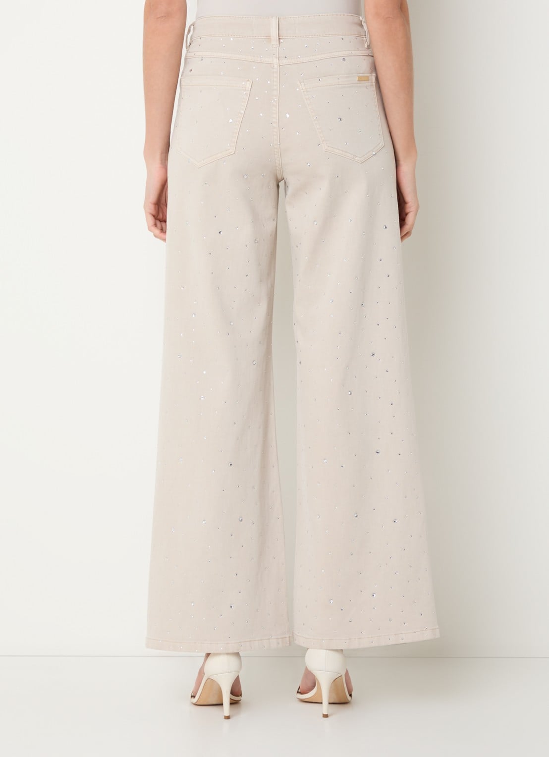 Joseph Ribkoff High waist wide leg jeans met gekleurde wassing en strass - achterkant beige