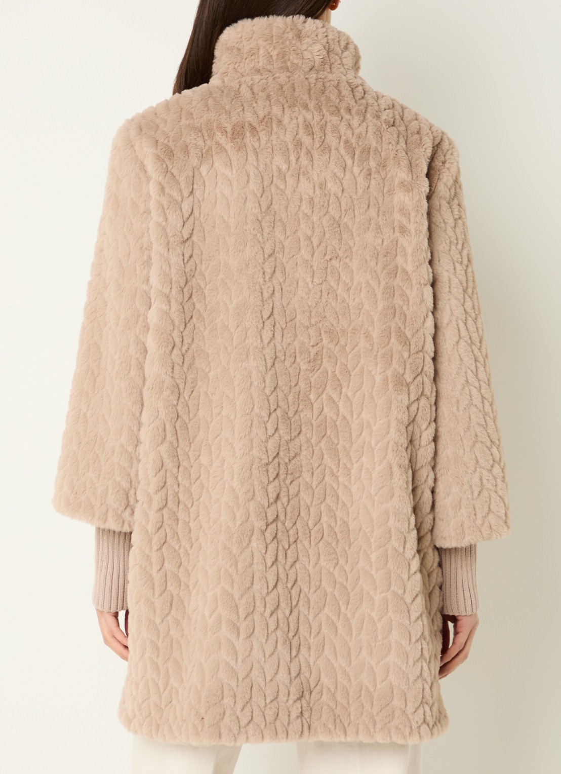 Joseph Ribkoff Mantel van imitatiebont met steekzakken - achterkant 4 beige
