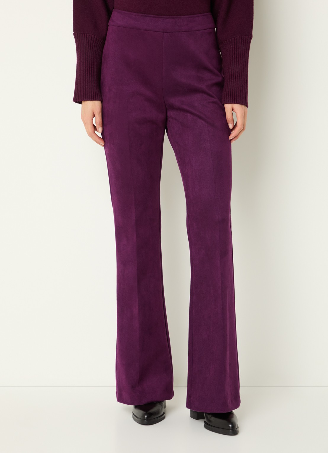 Joseph Ribkoff Mid waist flared fit broek van fluweel - detail 3 aubergine