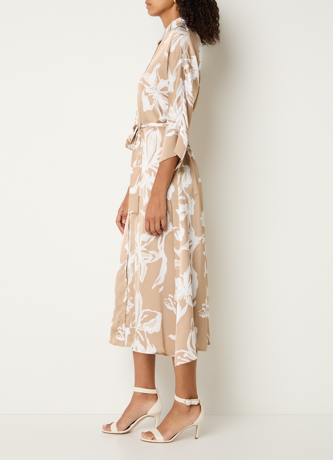 Joseph Ribkoff Midi blousejurk van satijn met bloemenprint - voorkant 3 beige