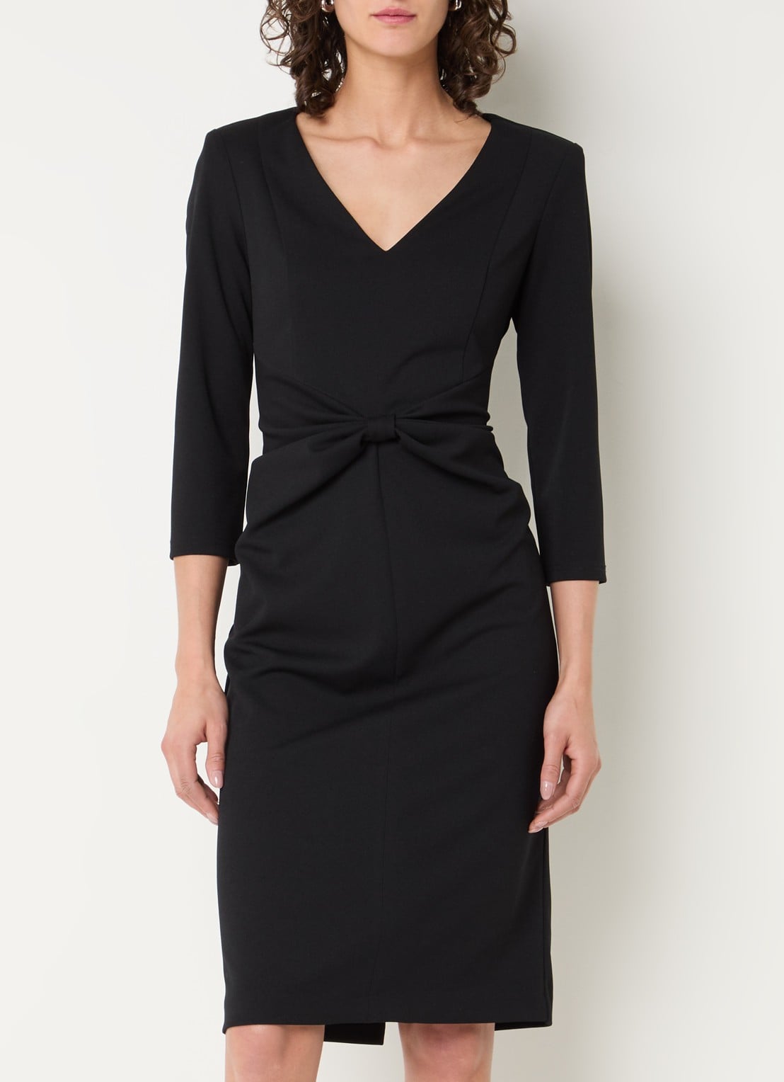 Joseph Ribkoff Midi jurk met schoudervulling en strikdetail - detail zwart