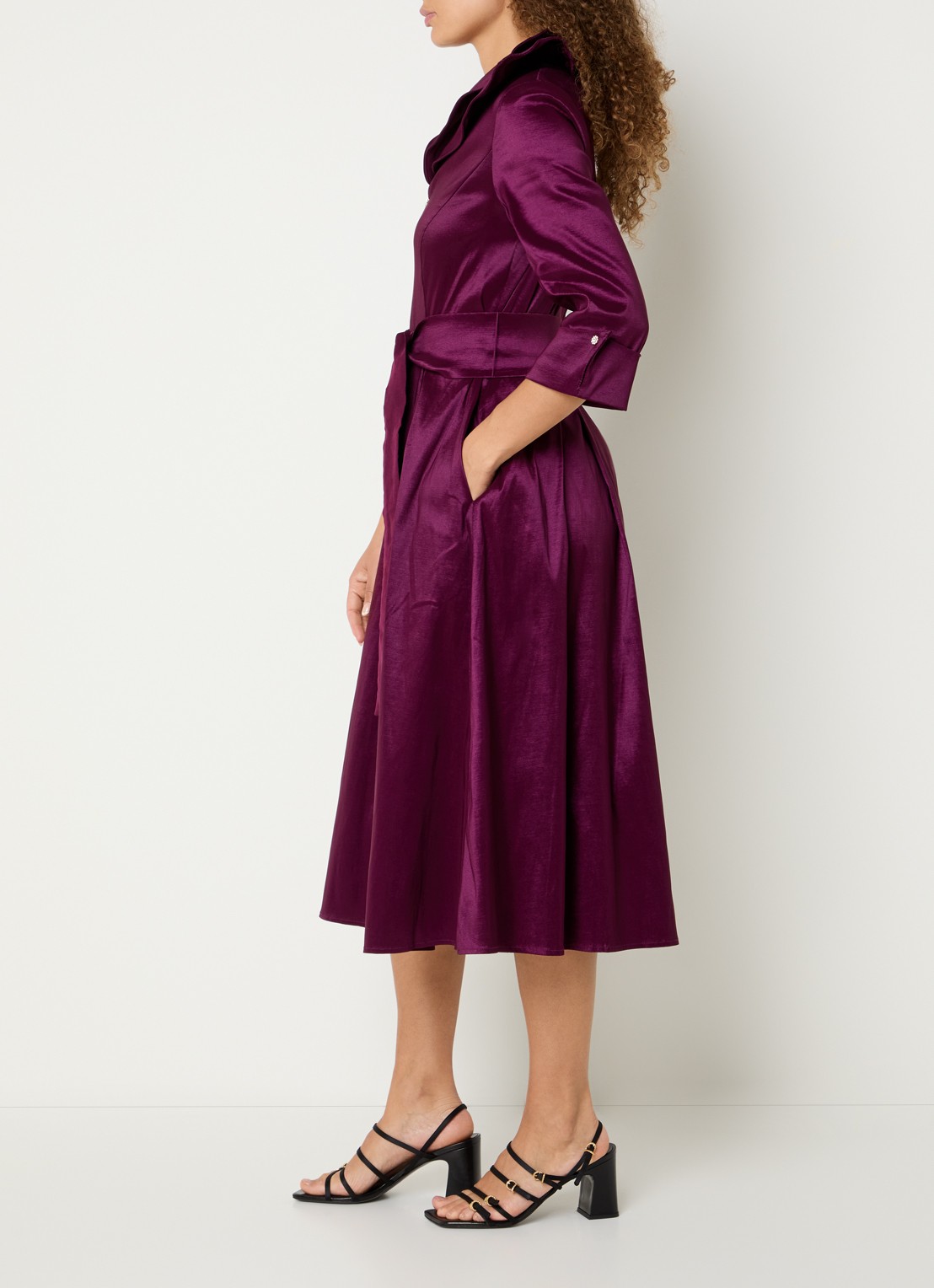 Joseph Ribkoff Midi tuniekjurk van satijn met strikceintuur - voorkant 4 aubergine