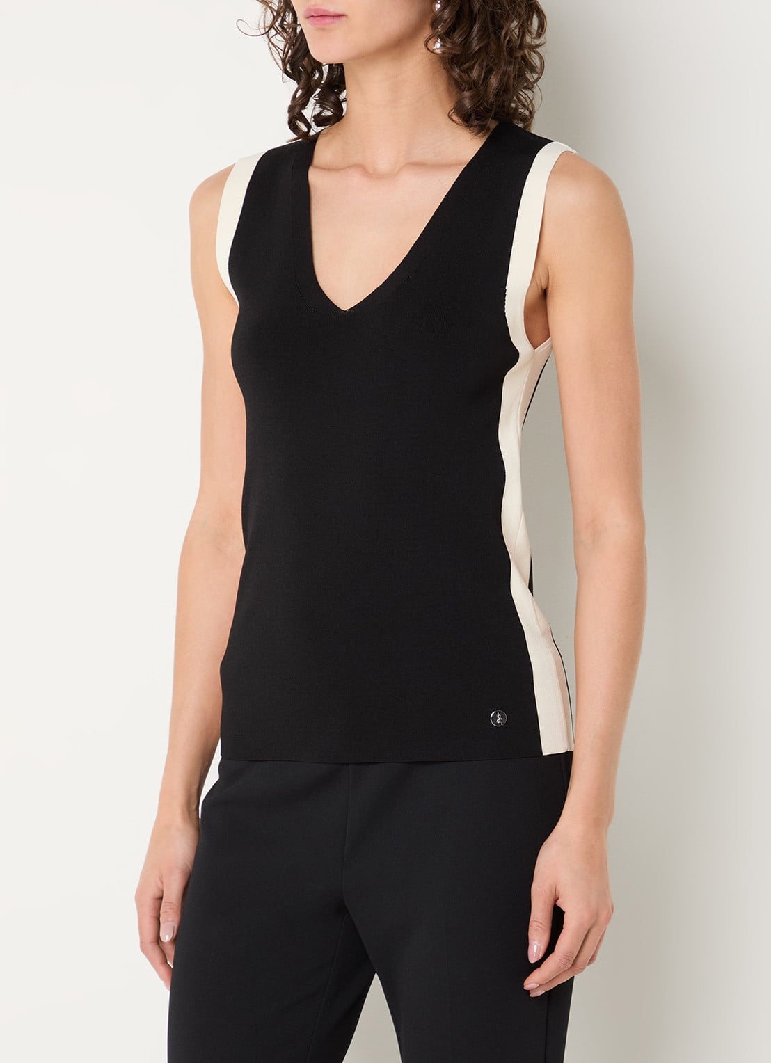 Joseph Ribkoff Top met V-hals - detail 4 zwart