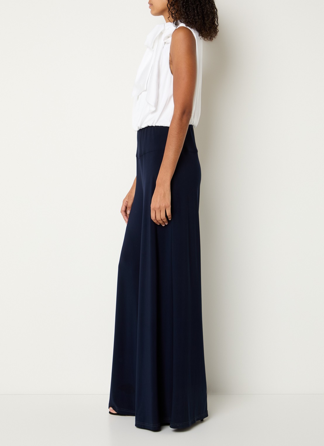 Joseph Ribkoff Wide fit jumpsuit met sjaalkraag - voorkant 3 wit