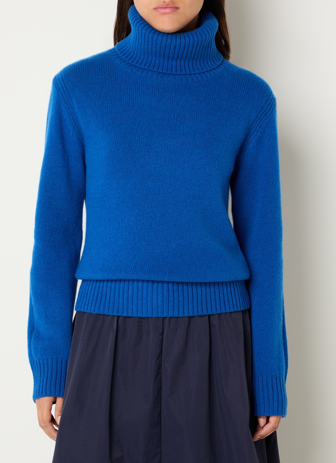Josephine & Co Alfonso fijngebreide coltrui - detail blauw
