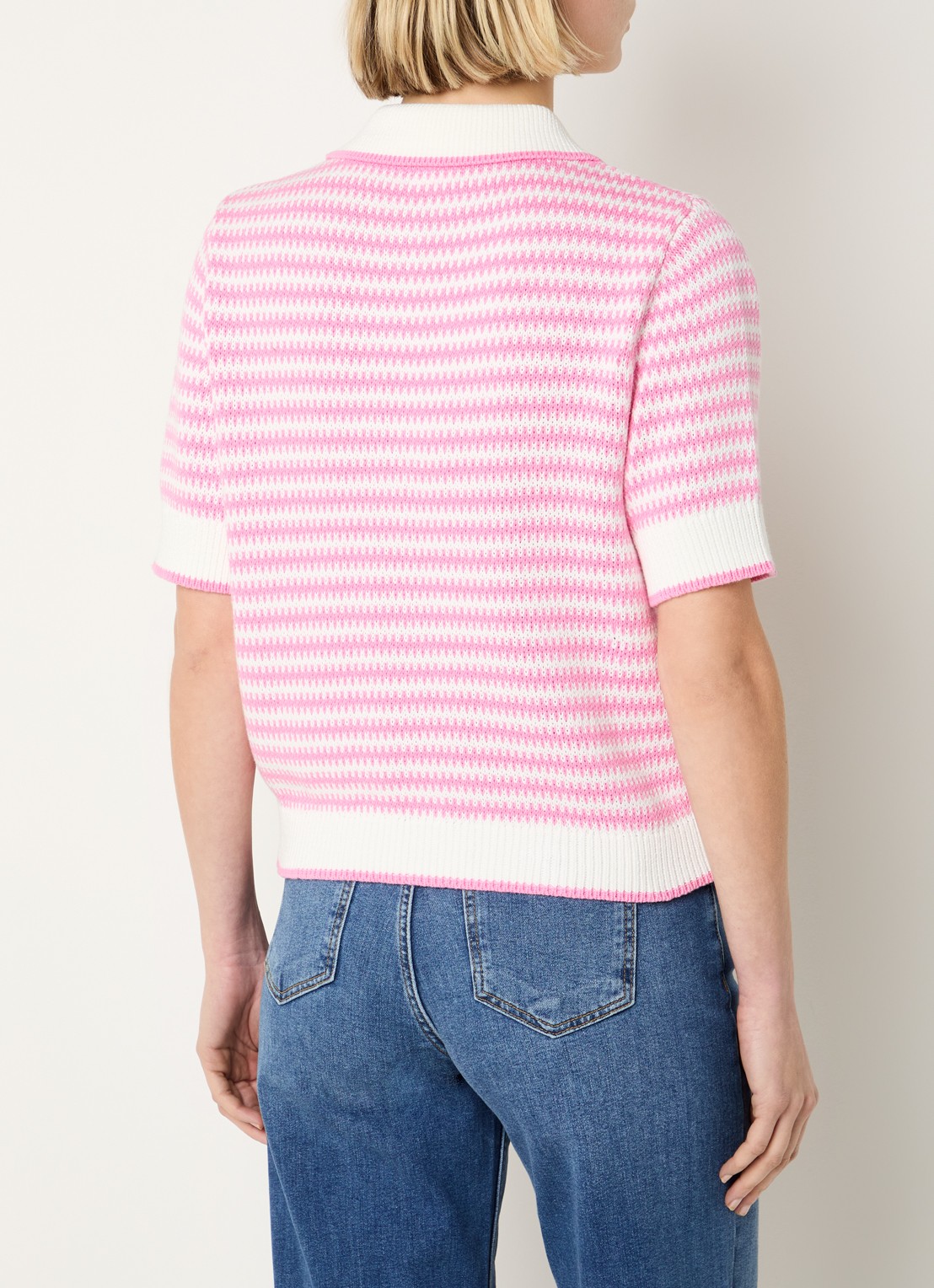 Josephine & Co Basha grofgebreid vest met streepprint - achterkant roze